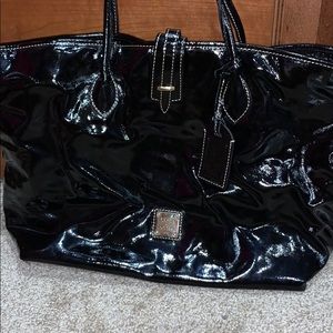 Dooney& bourke tote purse